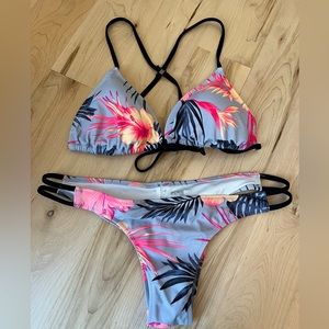 Tropical bikini